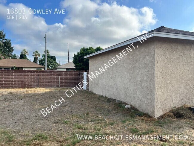 Building Photo - 13803 Cowley Ave