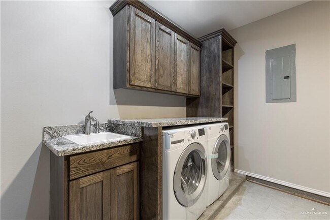 Building Photo - 22 N 29th St