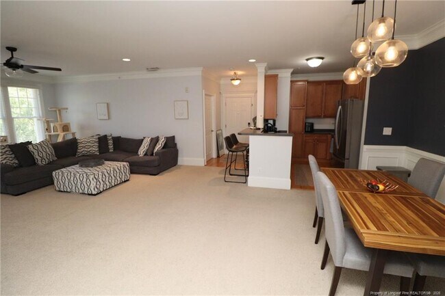 Building Photo - 933 Portstewart Dr