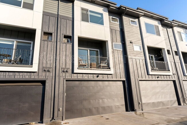 Building Photo - 7669 W 41st Ave