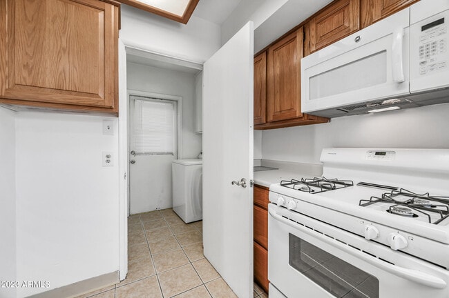 Building Photo - 4518 N 9th Ave