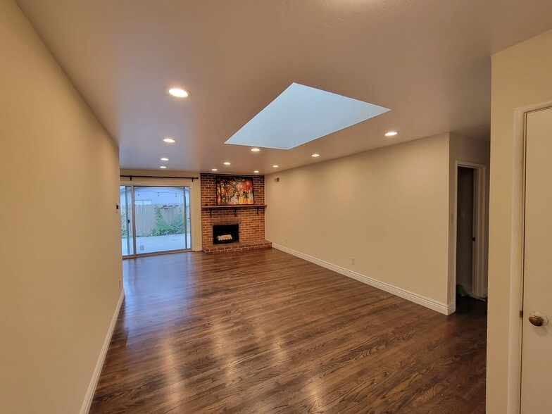 living room - 4380 Entrada Dr