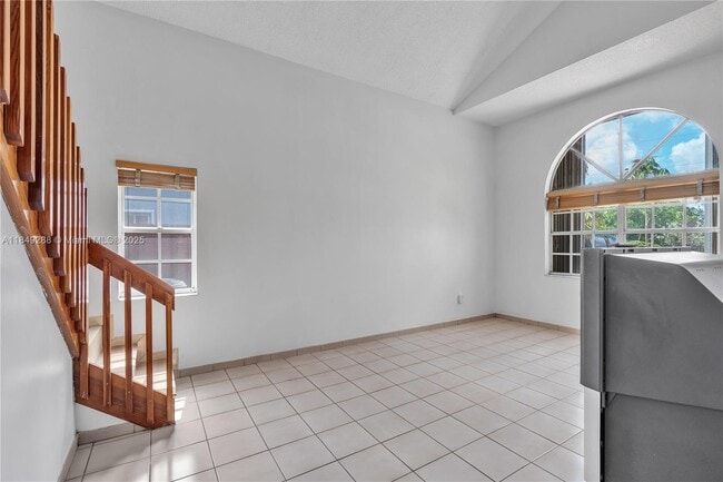 Building Photo - 7811 SW 9th Terrace