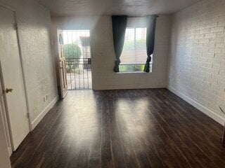 Building Photo - 4848 N Woodmere Fairway