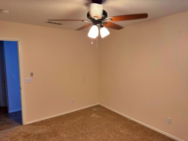 Building Photo - 30479 N Bareback Trail