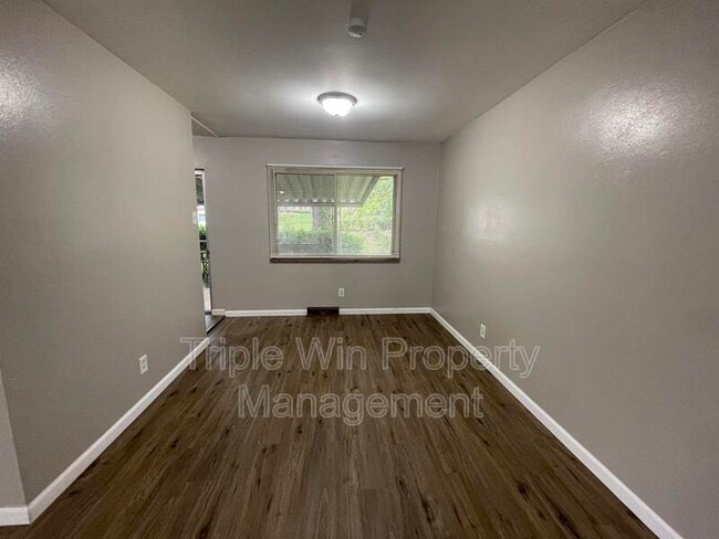 Building Photo - 2022 Northaire Ln