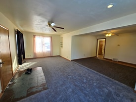 Building Photo - 836 Oak Hill Rd