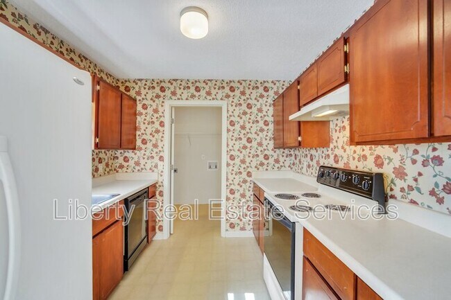 Building Photo - 1390 Coalition Cir