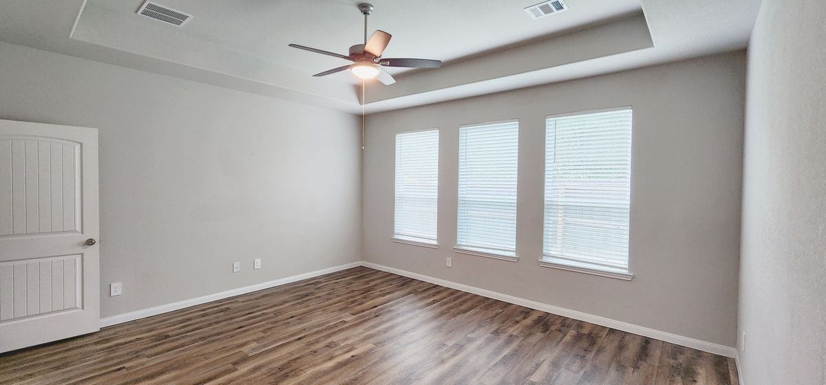 Building Photo - 5759 Cerrillos Dr