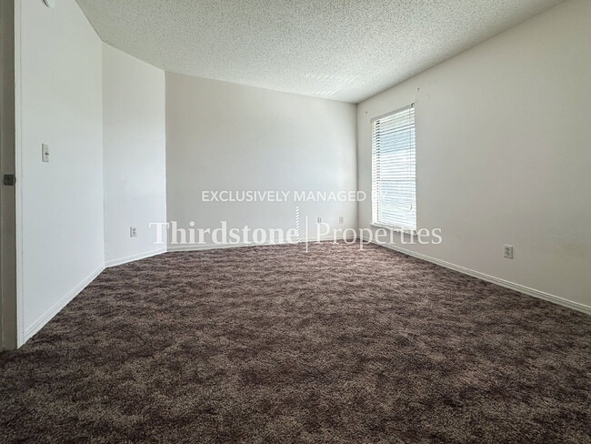 Building Photo - 10200 Belle Rive Blvd