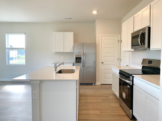 Building Photo - 821 Moray Ln