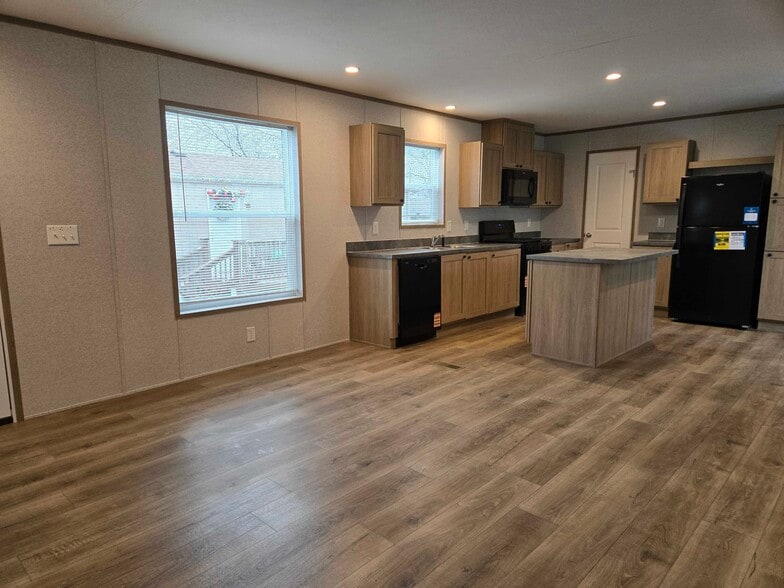 Building Photo - 3510 N 9th St