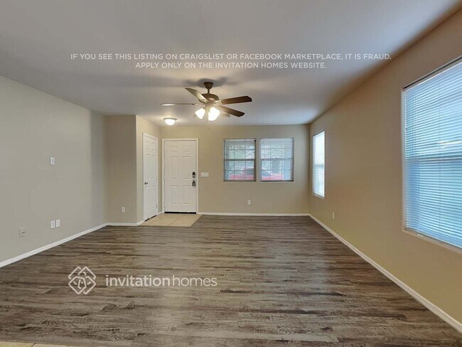 Building Photo - 1620 W Chanute Pass