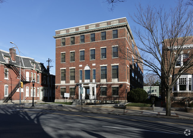 Primary Photo - Dodson Building Apartments