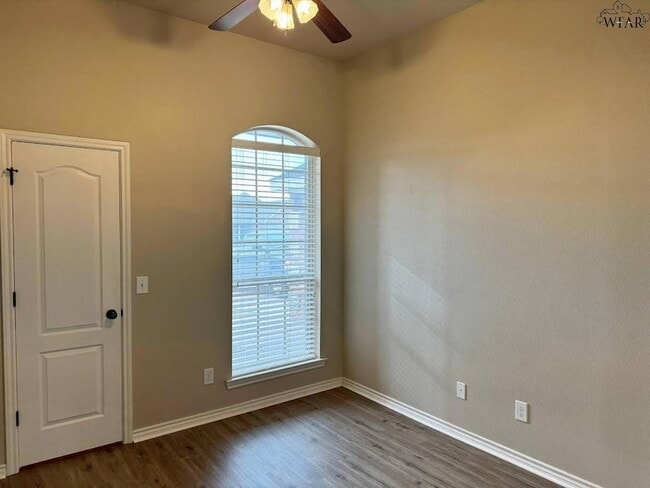 Building Photo - 5037 Cy Young Dr