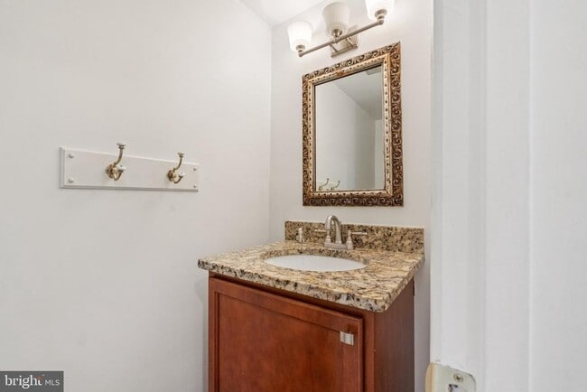Building Photo - 3881 Persimmon Cir