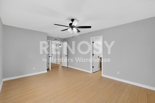 Building Photo - Carrollton GEM Ready For Move-in  ****Rent Concession - 2nd Month Free****