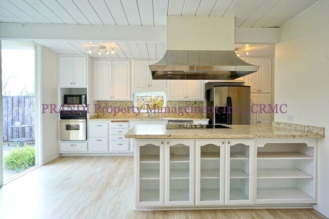 Building Photo - 1309 Idylberry Rd