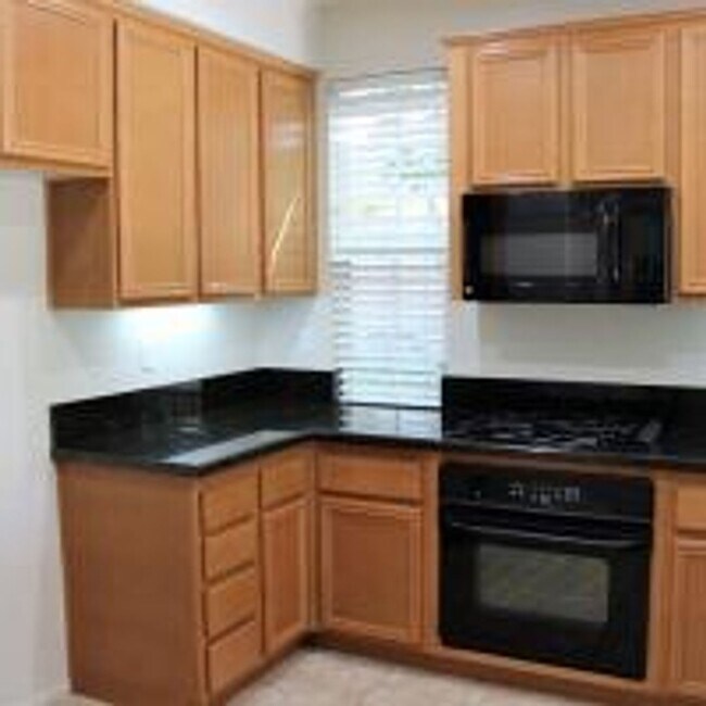 Building Photo - 29178 Portland Ct
