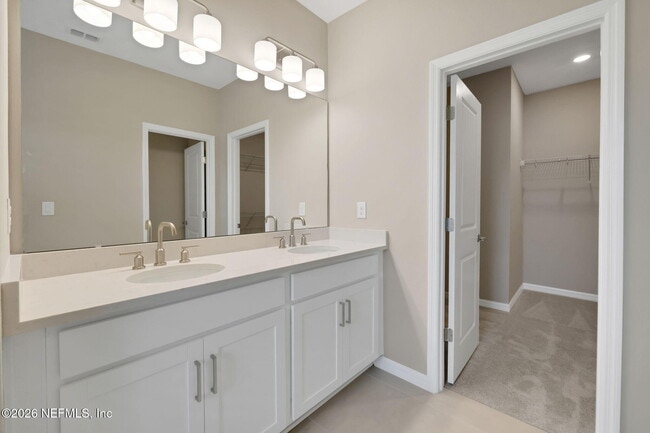 Building Photo - 365 Cherry Elm Dr