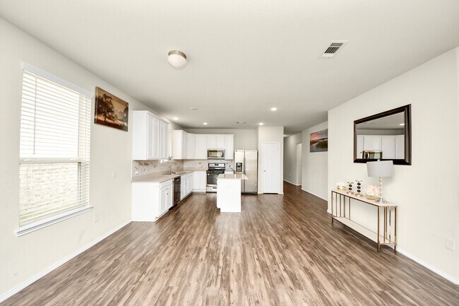 Building Photo - 25827 Kinship Ct