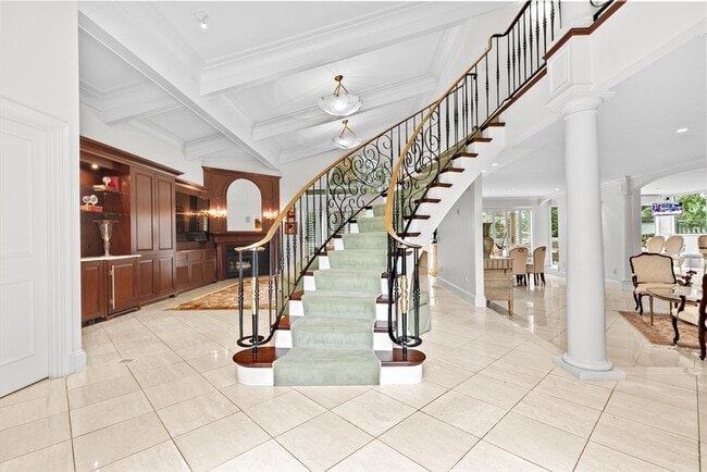 Building Photo - 25 Laurus Ln
