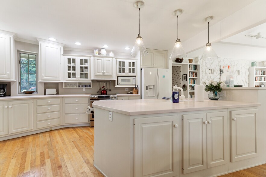 Building Photo - 3528 Potter Rd