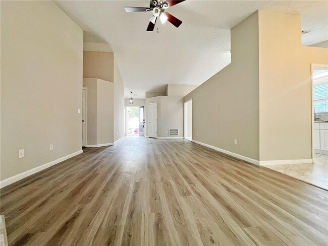Building Photo - 1680 Racquet Club Cir NW