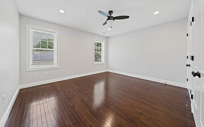 Building Photo - 479 Sherman St