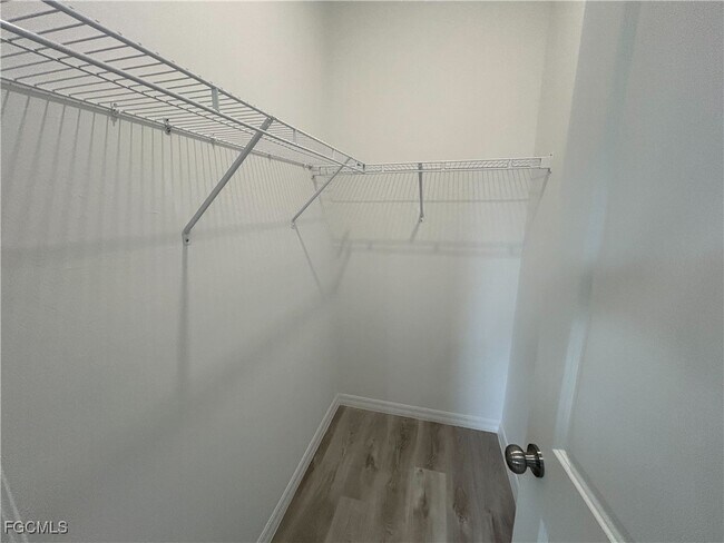 Building Photo - 451 Bell Blvd