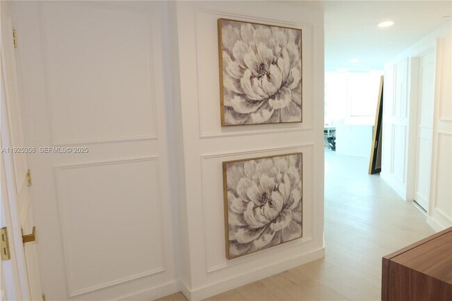 Building Photo - 500 Brickell Ave