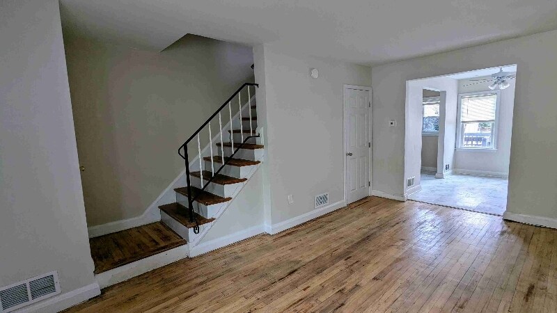 Building Photo - 1047 Wilmington Ave