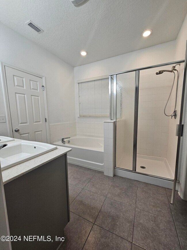 Building Photo - 371 Heritage Oaks Dr