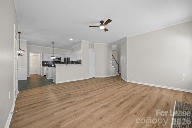 Building Photo - 10332 Bolton Ct