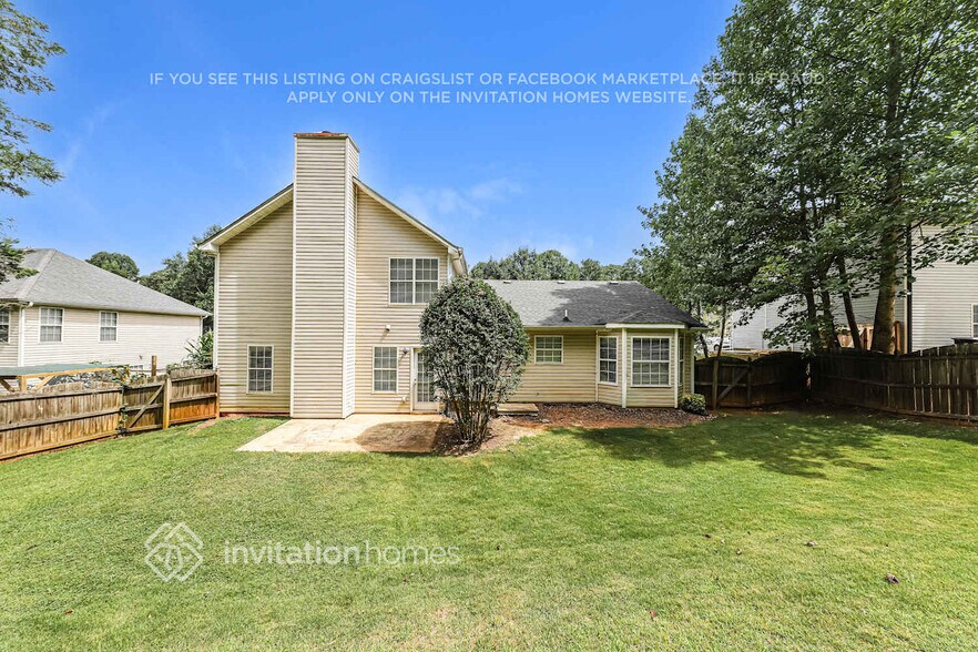Building Photo - 4185 Soaring Dr