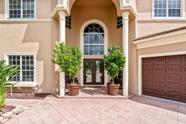 Building Photo - 12442 Equine Ln