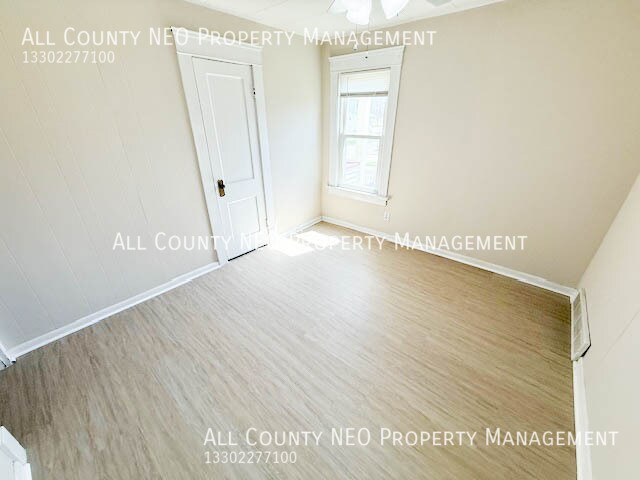 Building Photo - 3003 Portman Ave