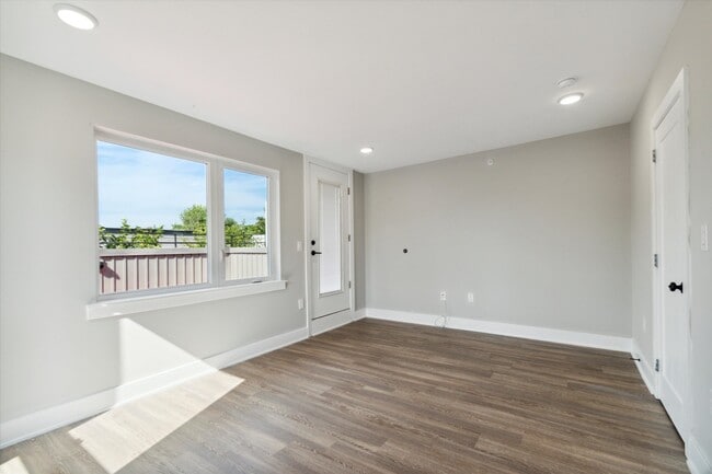 Building Photo - 1739 Page St