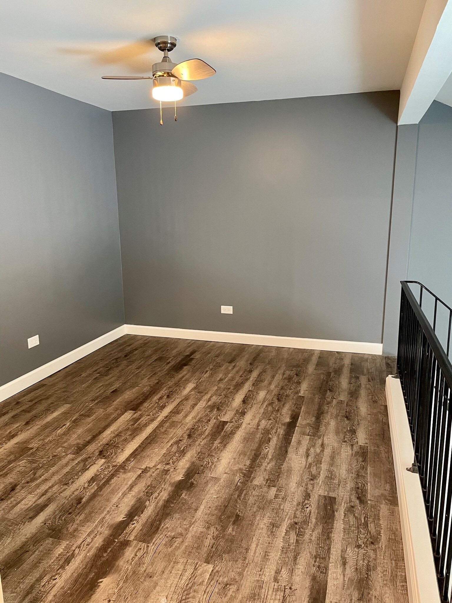 Crystal Lake Apartments 130160 W Woodstock St Crystal Lake IL 60014