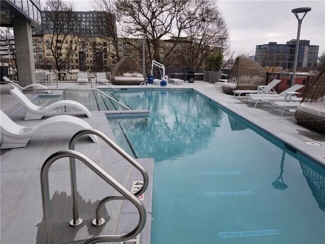 Building Photo - 788 West Marietta St NW