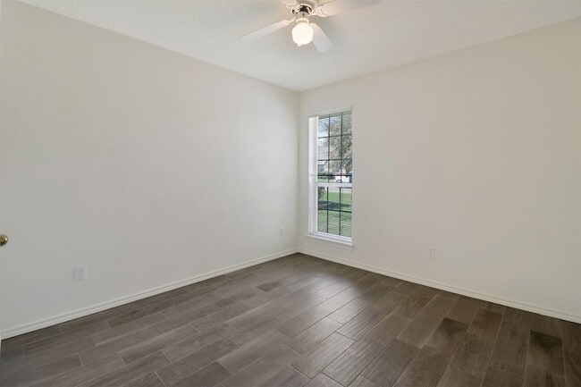Building Photo - 416 Mara Ln