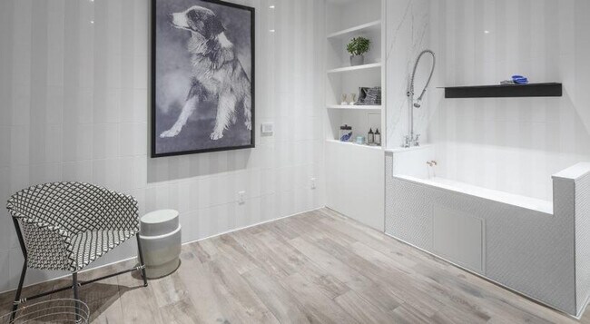 Building Photo - 4025 Mercantile Dr