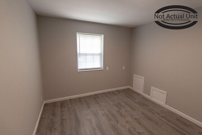 Building Photo - 3408 Balboa Ln