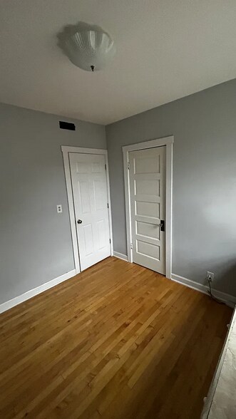 Building Photo - 2728 N Mulligan Ave