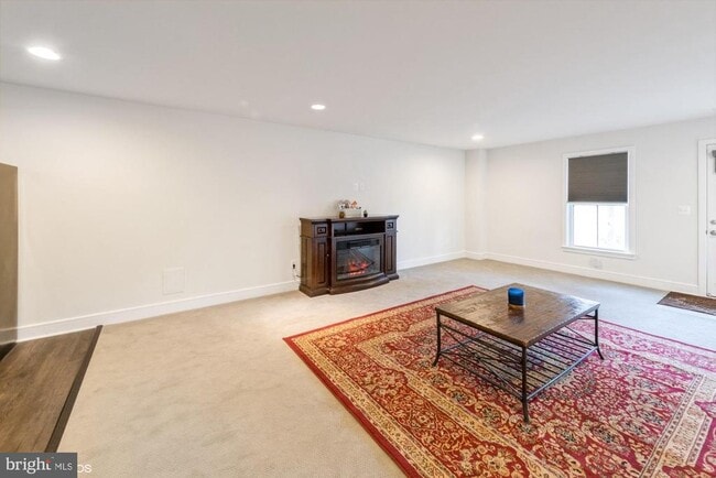 Building Photo - 25532 Byrnes Crossing Dr