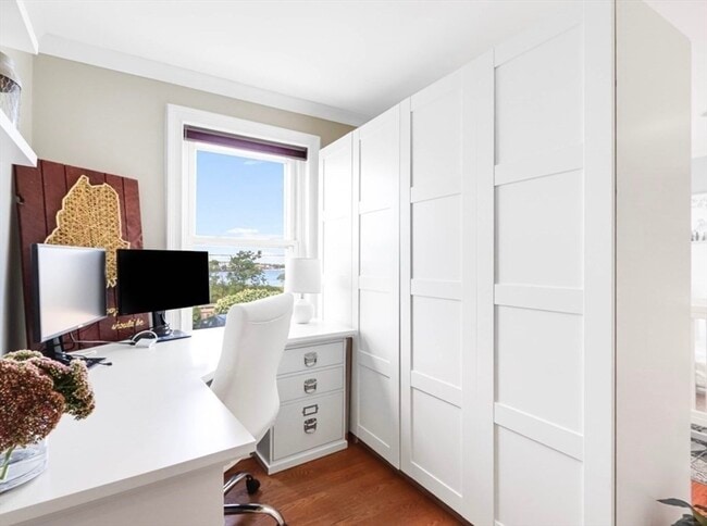 Building Photo - 166 Quincy Shore Dr