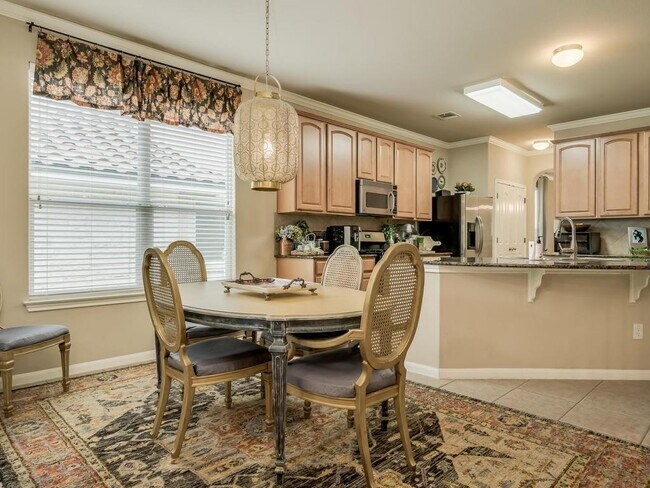 Building Photo - 14508 Broadwinged Hawk Dr