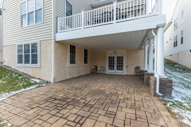 Building Photo - 115 Andover Dr