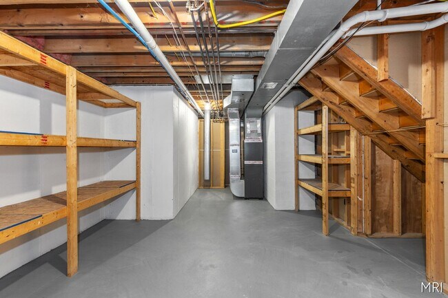 Building Photo - 8303 Cowan Lake Dr NE