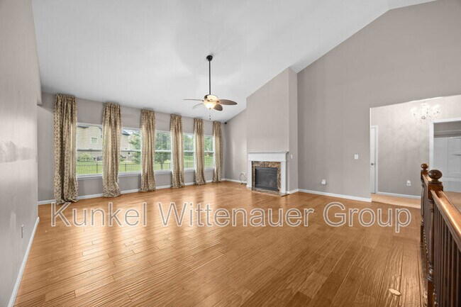 Building Photo - 105 Forest Oaks Dr